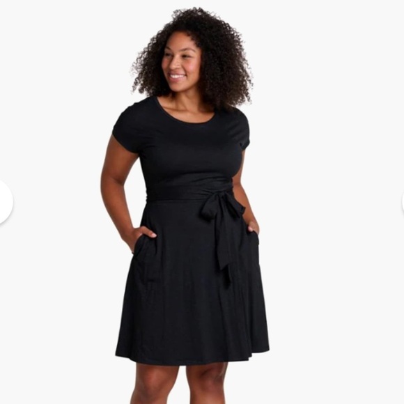 Toad & Co Cue Wrap Dress. Heathered dark grey/black. Pockets. Outdoor. Organic - Picture 1 of 13